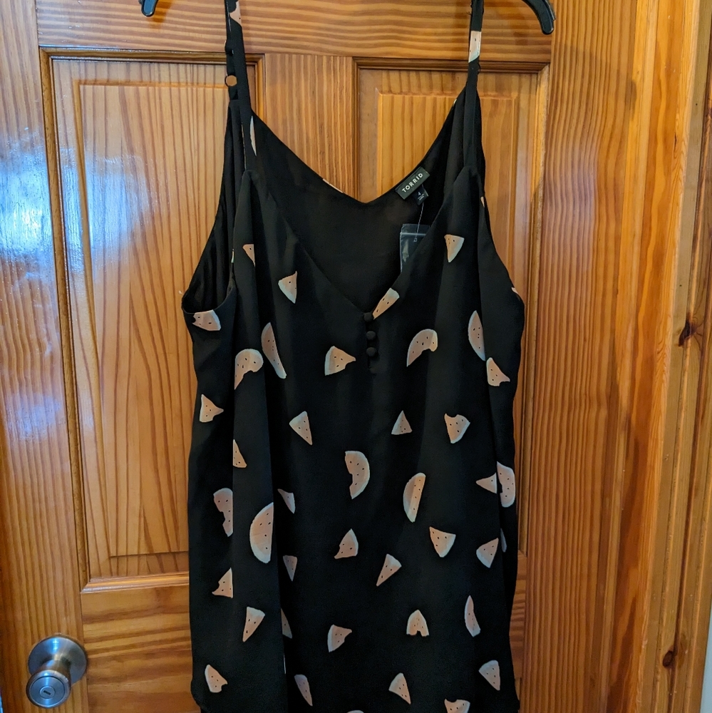 Torrid, tank top, size 4X, NEW with tags. FINAL PRICE DROP 💧💧💧💧💧💧💧